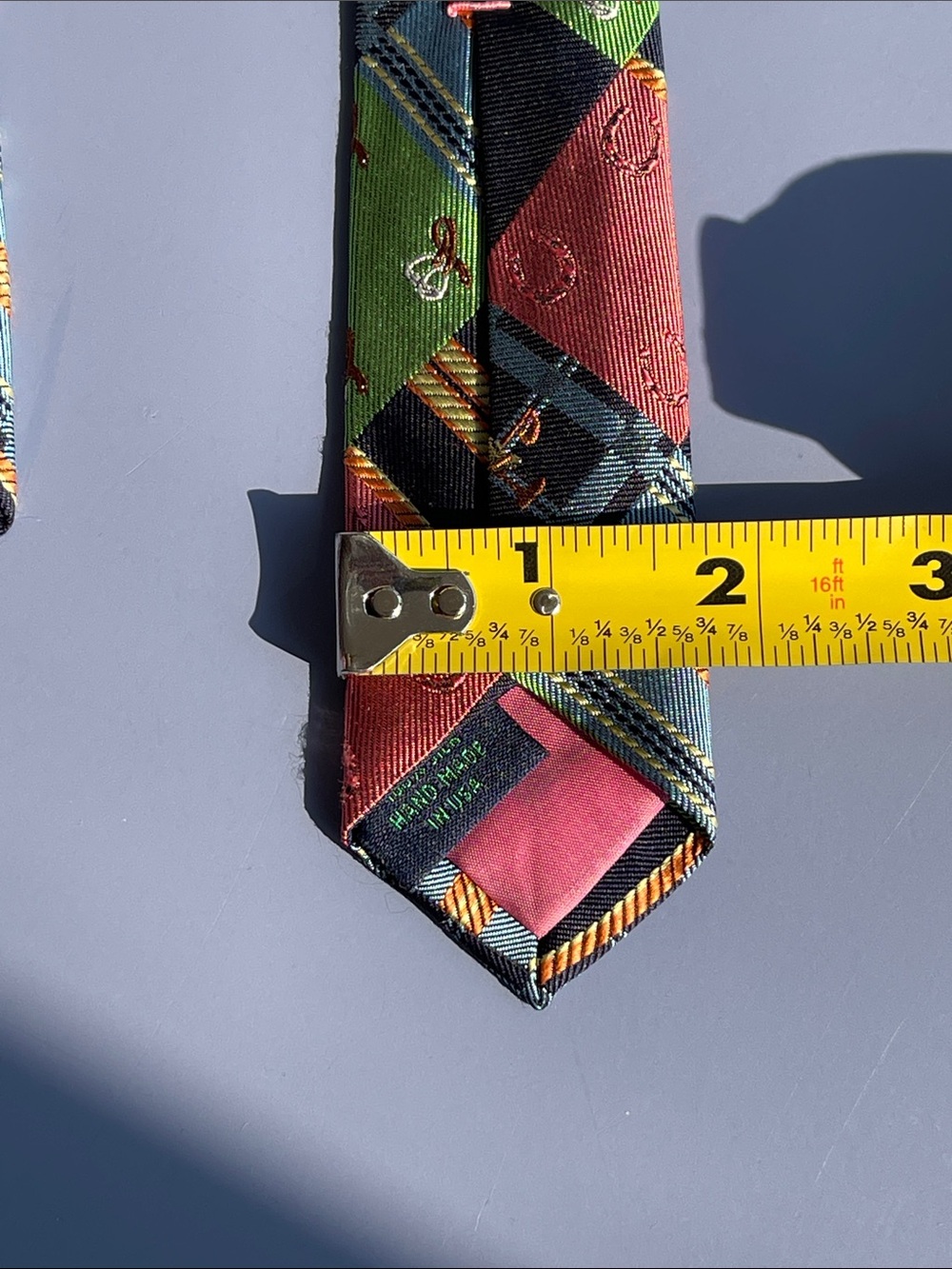 Lilly Pulitzer Vintage Kentucky Derby Silk Tie in Coral, Olive & Navy - Picture 7 of 7